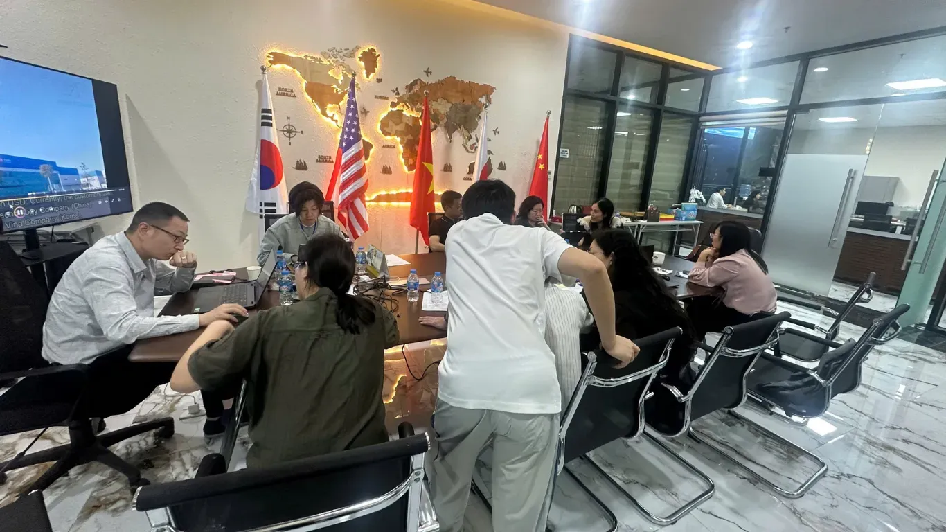 Dedica Accompanying Hong Kong Investors In The Strategic Meeting In Hanoi About Factory M&A Deal In Bac Ninh